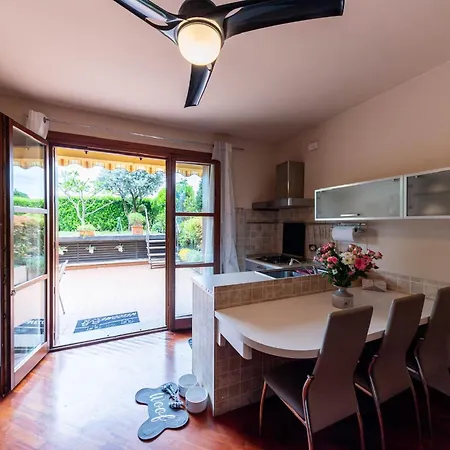 Louise E Annie ברגמו